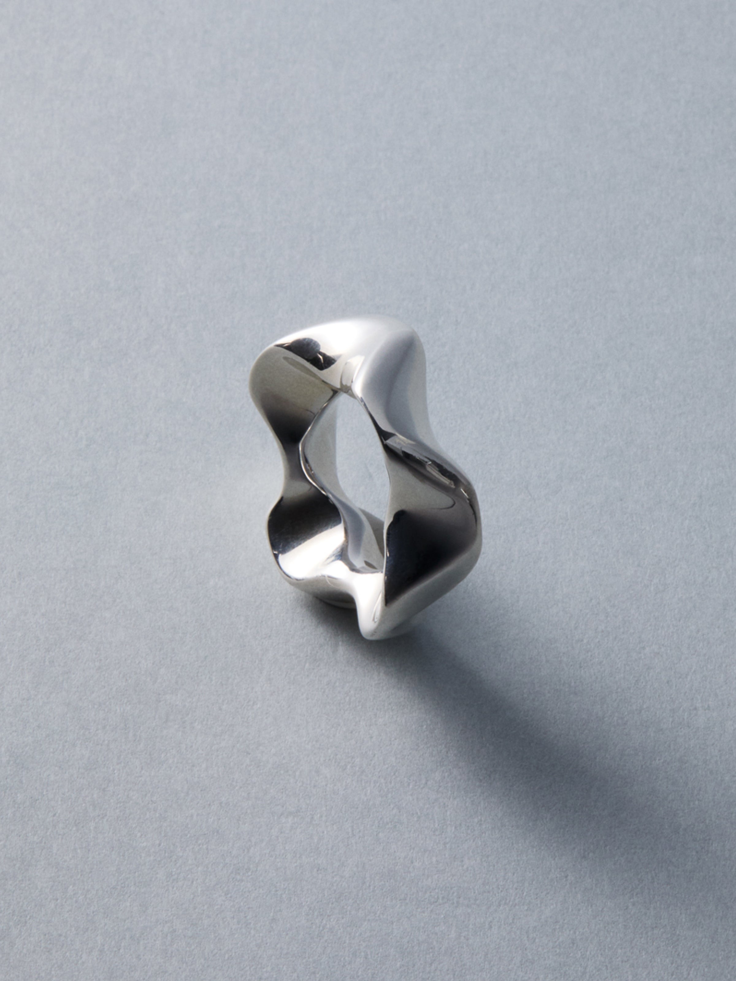 flounce ring