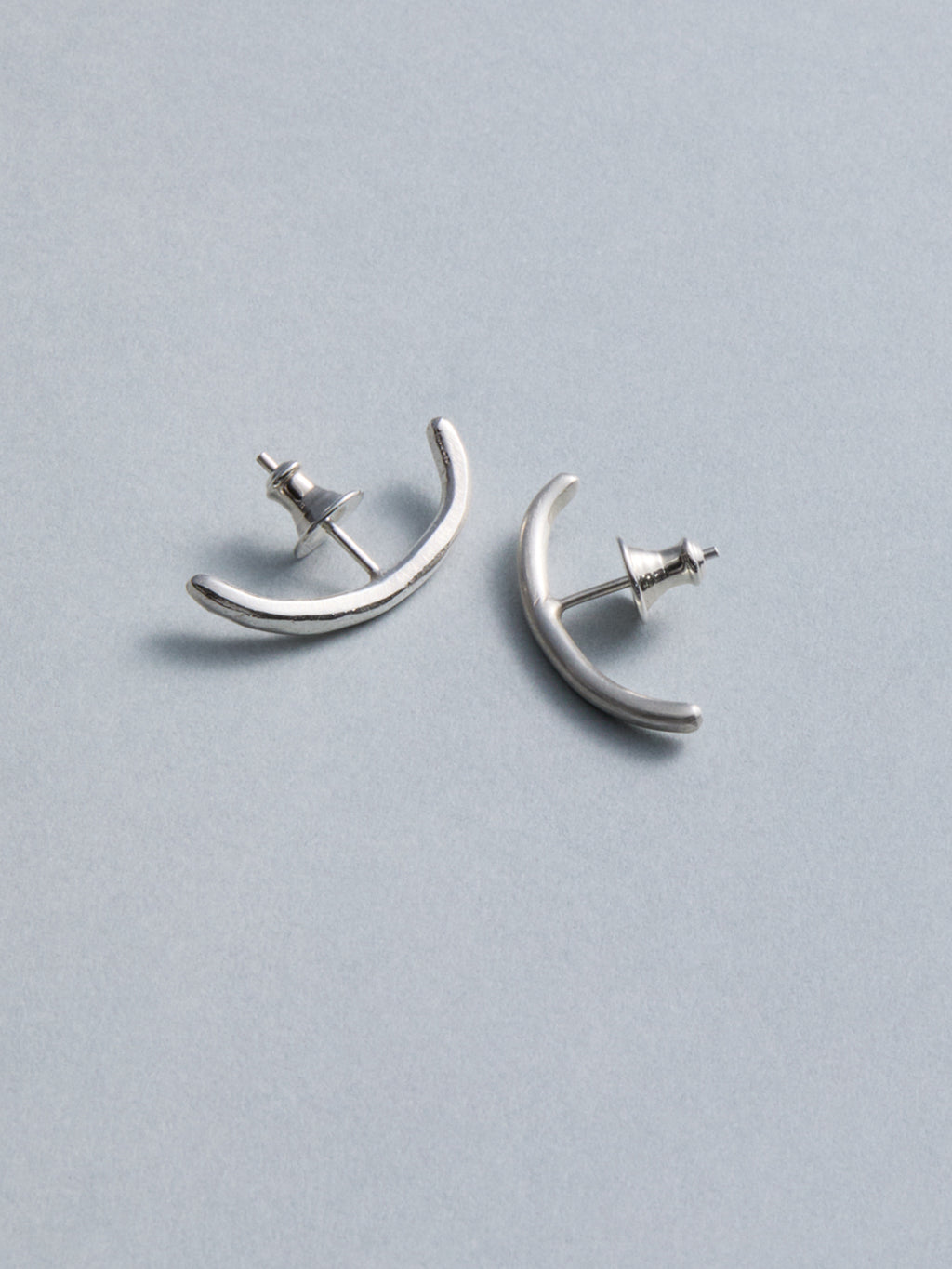 deception studs