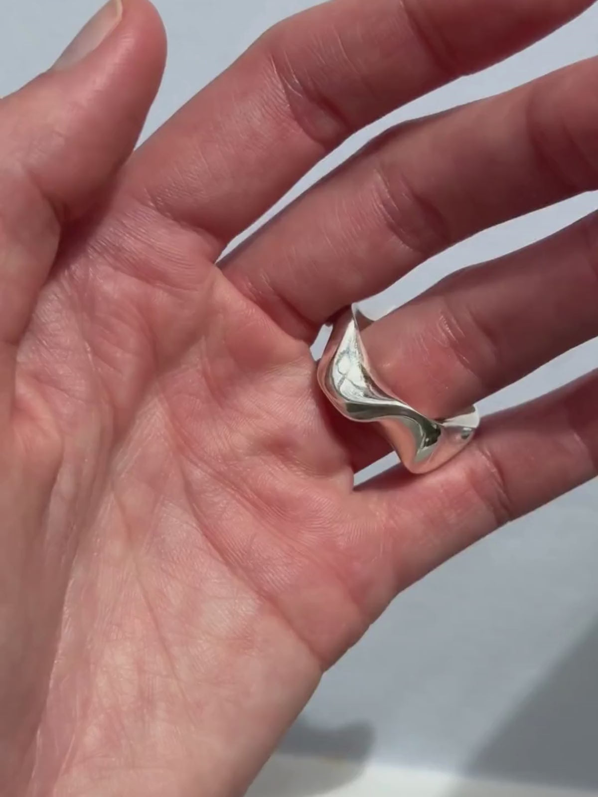 flounce ring
